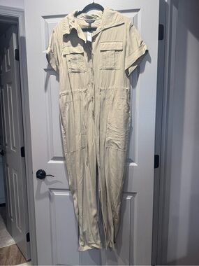 Banana Republic Short-Sleeve Utility Jumpsuit in Light Beige
